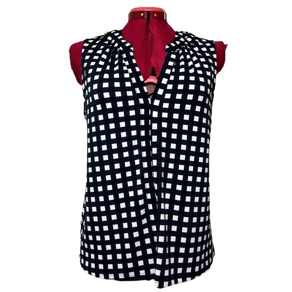 NWT Cleo Petites navy/white sleeveless stretch knit pullover V-front top - Picture 2 of 9